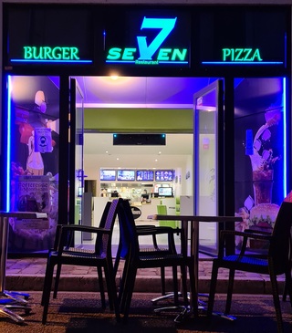 Le Seven